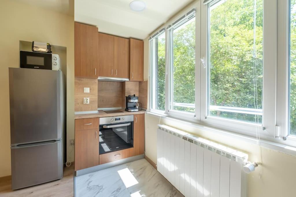 Top Location, Brand New 3 Bdrm Apt & Free Parking София Экстерьер фото
